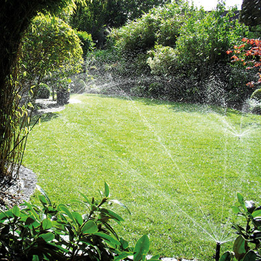 Sprinkleranlagen für eine dauerhafte Gartenpflege